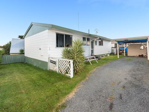 17B Olivine Street, Poike
