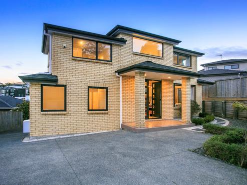 32 Silver Moon Road, Albany Heights