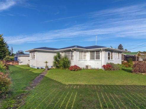 83 Edmund Road, Mangakakahi