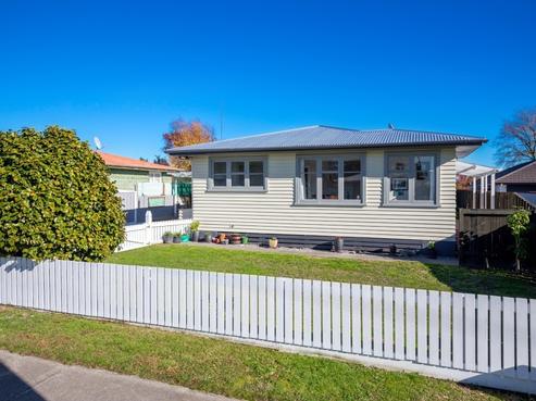 18 Bythell Street, Redwoodtown