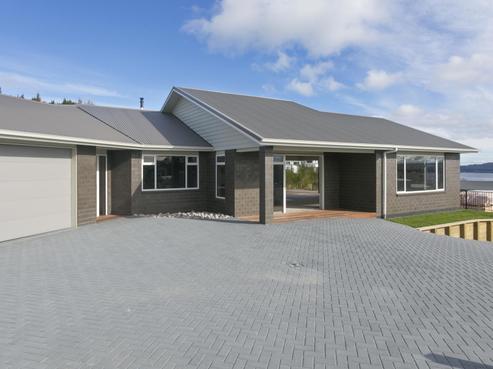 26 Coprosma Crescent, Waipahihi