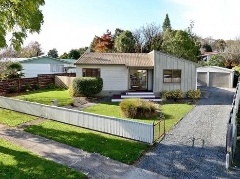 41 Exeter Street, Glenview