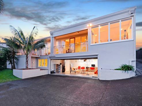 2/13 Castor Bay Road, Castor Bay