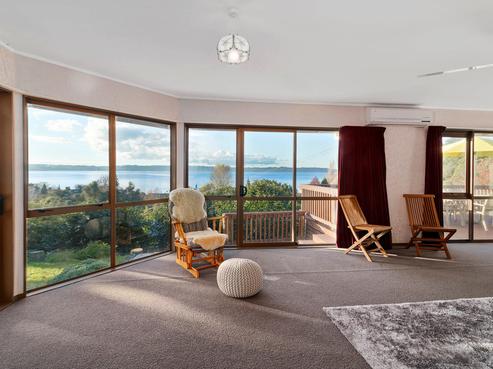 8 Aries Place, Kawaha Point
