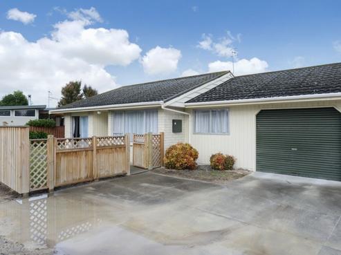 2/1014 Southland Road, Raureka