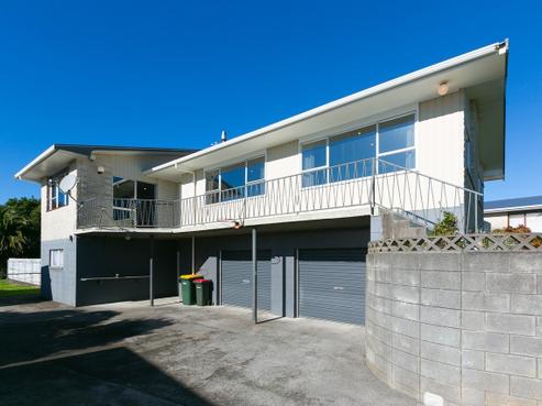 9 Clifton Drive, Waitara