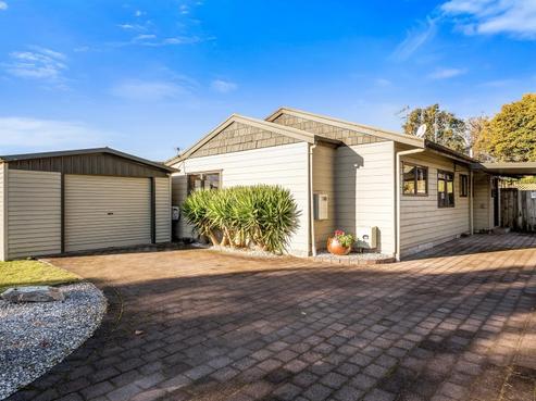 74 Otonga Road, Springfield