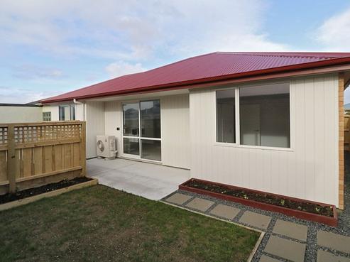 20 Lowe Street, Avenal