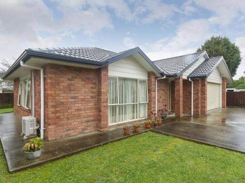 11A Waldie Grove, Avalon