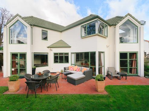 3/139 Knights Road, Central Hutt