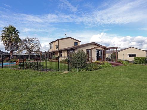 21 Arbuckle Road, Frimley