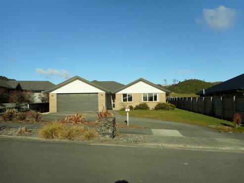 3 Ridgeway Drive, Greymouth
