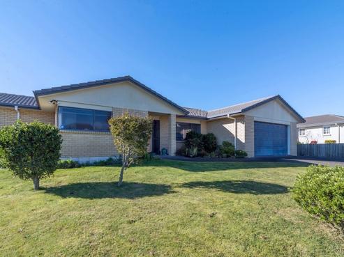 8 Stanley Drive, Lynmore
