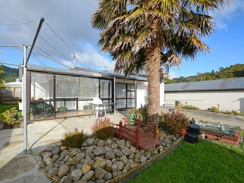 11A Korau Grove, Stokes Valley