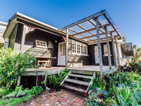 149 Wellington Road, Paekakariki