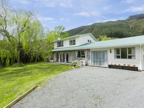 317 Whitemans Valley Road, Whitemans Valley