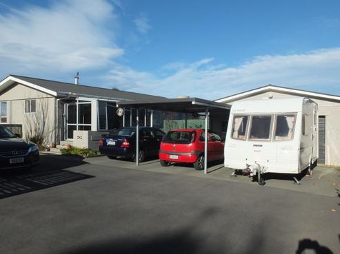 10 Parklane Place, Weston