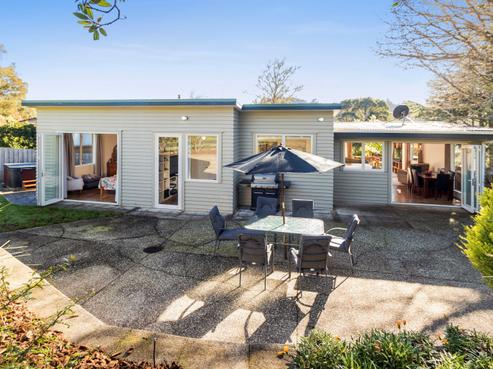 21 Grassmere Road, Henderson Valley