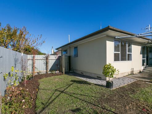 2/12 Gallipoli Road, Onekawa