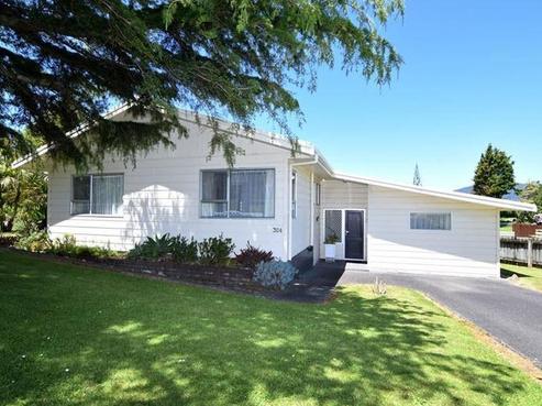 304 Main Road, Tairua