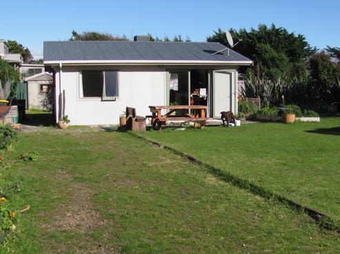 8 Nicholas Street, Te Horo