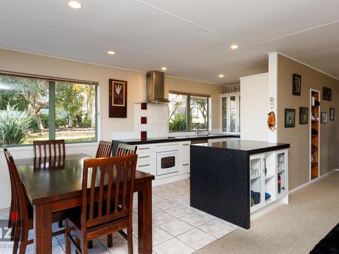 12 Fraser Drive, Feilding