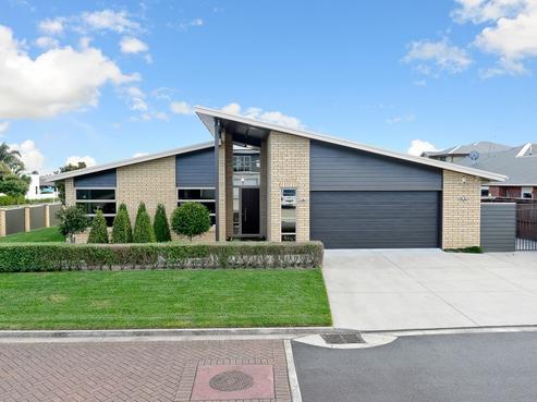 8 Moonlight Drive, Rototuna North