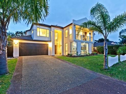 4 English Oak Drive, Schnapper Rock