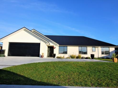 15 Tiaki Way, Cambridge