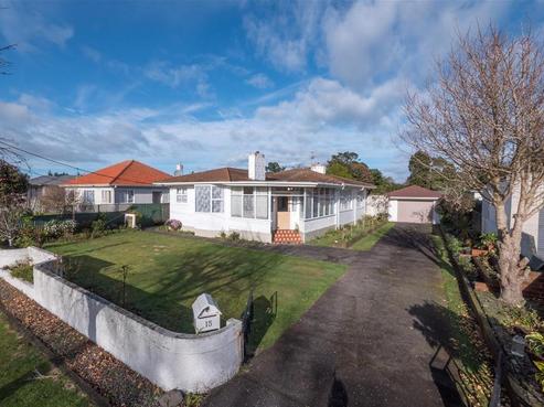 15 Ropata Street, Hawera