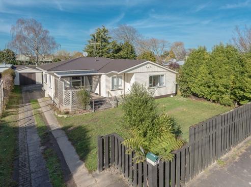 12 Vardon Road, Saint Andrews