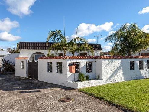 1 Hamilton Crescent, Whitianga