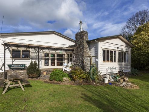 15 Onetai Road, Hikutaia