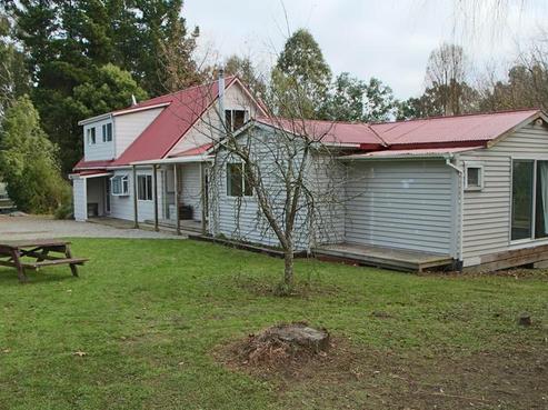 326 Beaconsfield Road, Fairview