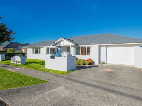 7 Greenaway Road, Waikanae
