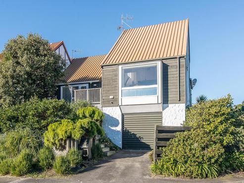 4 Bermuda Grove, Paraparaumu Beach