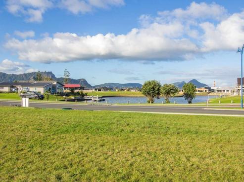 6 Waitemata Drive, One Tree Point