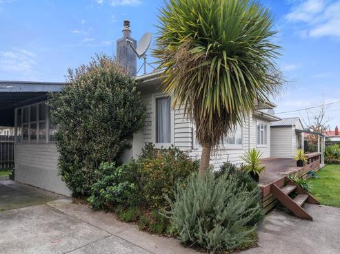 1 Grayson Avenue, Mangakakahi