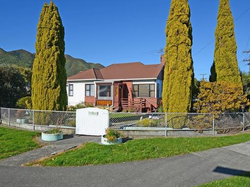 74 Bell Road, Waiwhetu