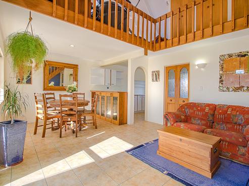 2/24 Vivian Wilson Drive, Eastern Beach