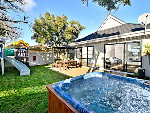 1/10 Park Estate Road, Rosehill