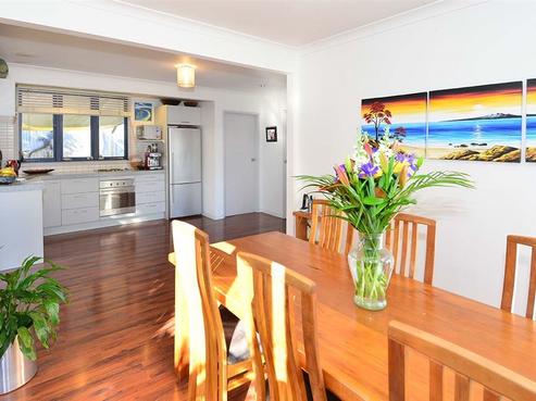 27 Waiora Road, Stanmore Bay