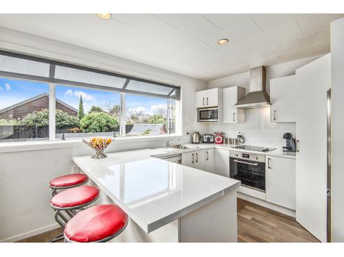 47 Main Road, Redcliffs