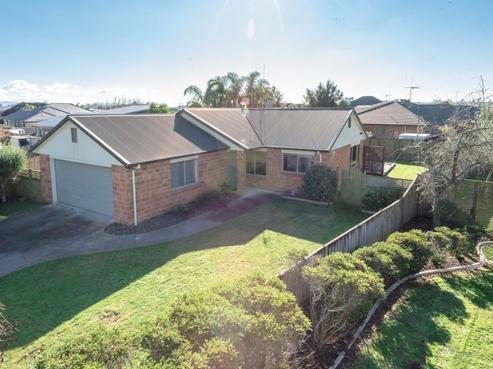 14 Westminster Place, Rototuna North