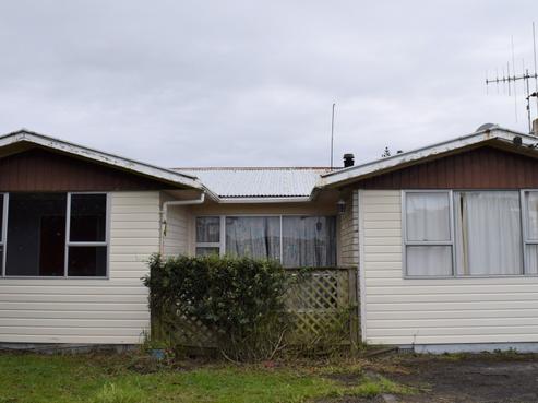 16 Te Rauparaha Street, Otaki