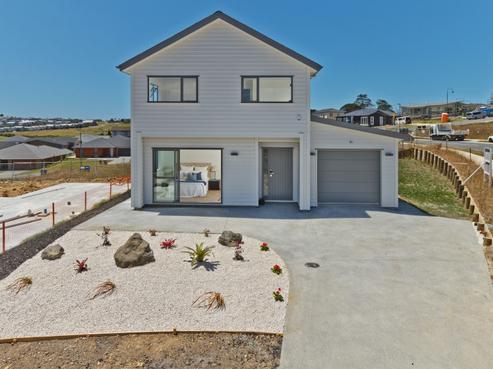 2 Kiwa Crescent, Gulf Harbour