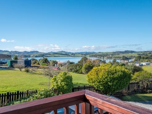 33 Melody Lane, Mangonui