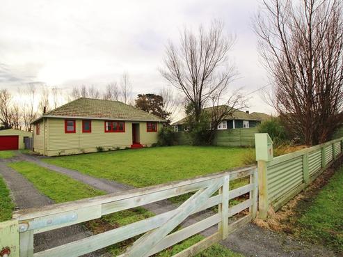 7 Churchill Crescent, Foxton