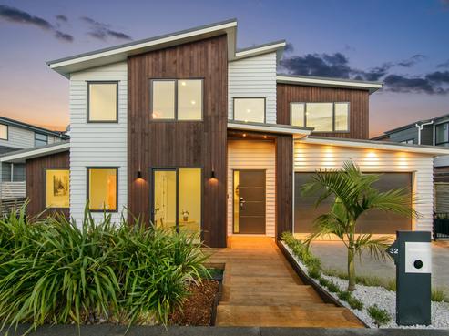 32 Caldera Drive, Long Bay