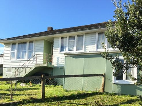 196 Warspite Avenue, Waitangirua